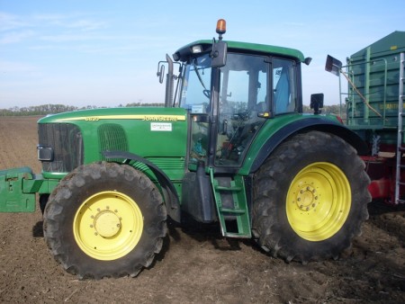 John Deere 6620